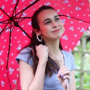 Meet your Posher, Alicia